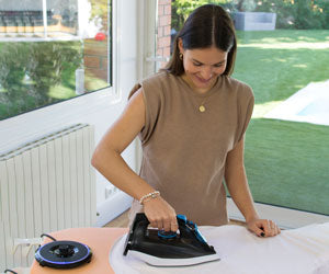 Cordless Steam Iron a 298 LEU